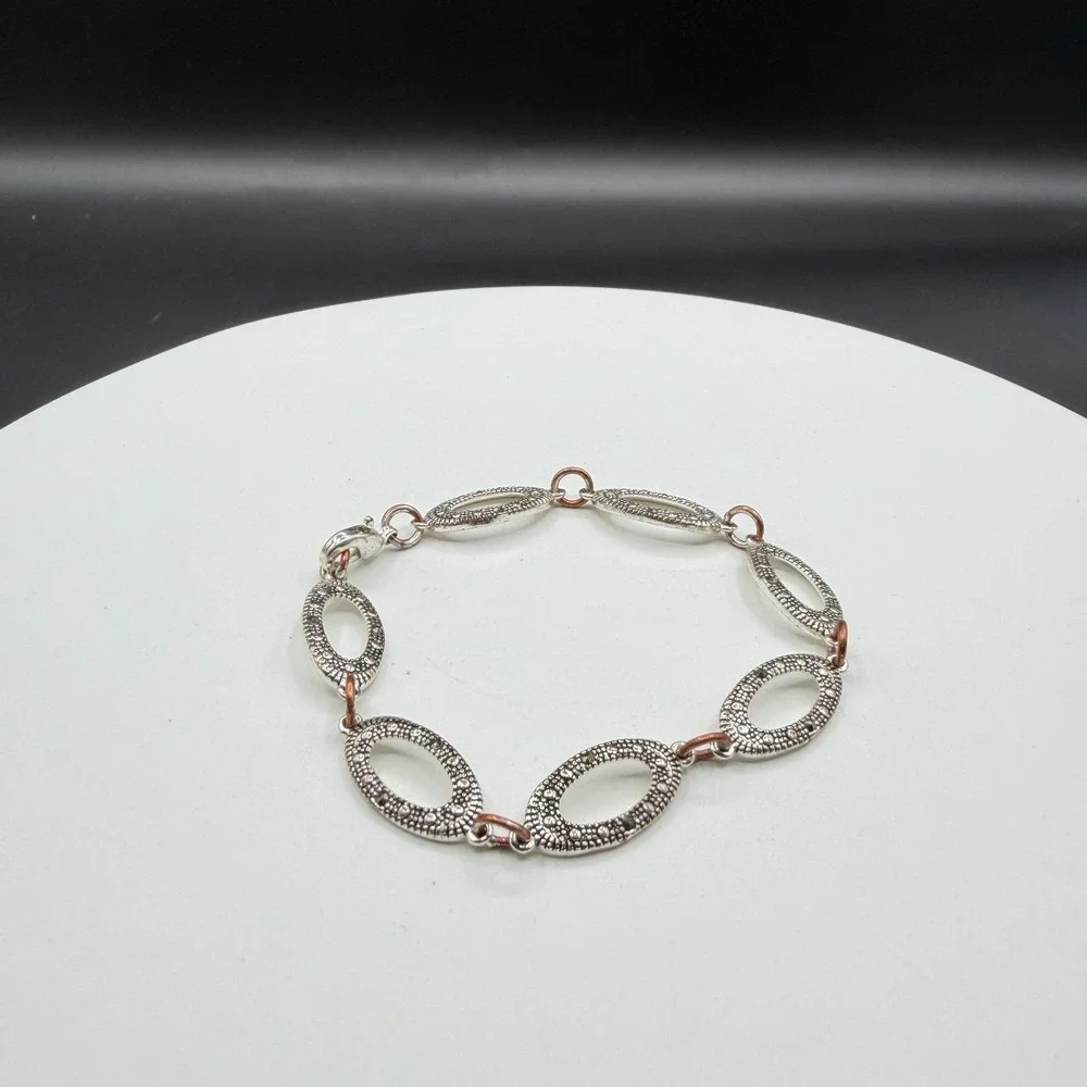 N/A silver tone